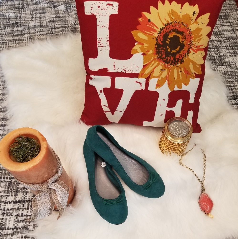 🌻🌺🌻MERONA CUTE BOW FLATS!!
